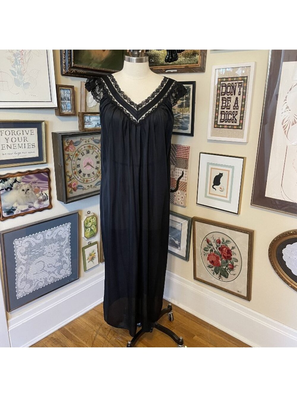 80s Vintage Black Signature Limited Nylon Lace Nightgown XL